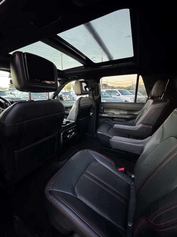 2019 Ford Expedition Limited 4X4 Photo