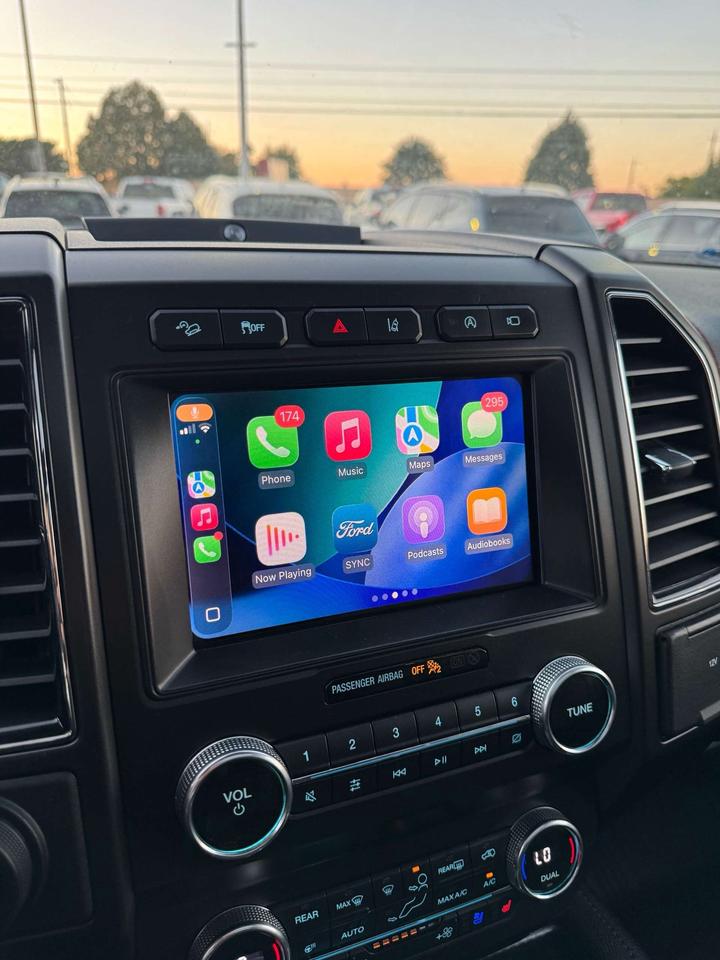 2019 Ford Expedition Limited 4X4 Photo