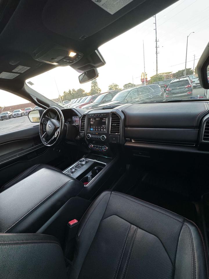 2019 Ford Expedition Limited 4X4 Photo
