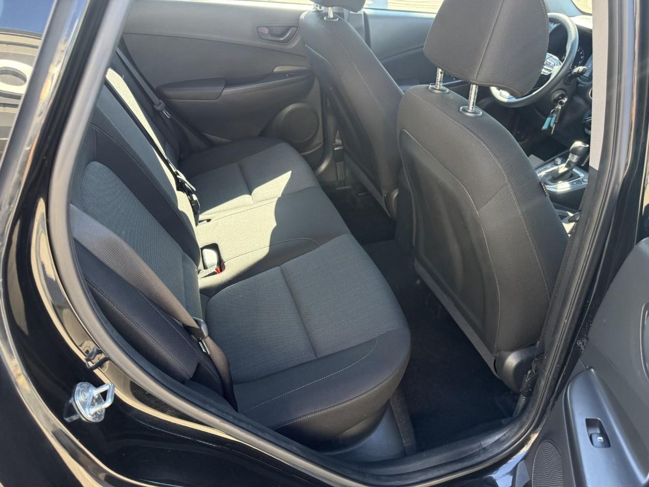 2022 Hyundai KONA 2.0L Essential FWD Photo
