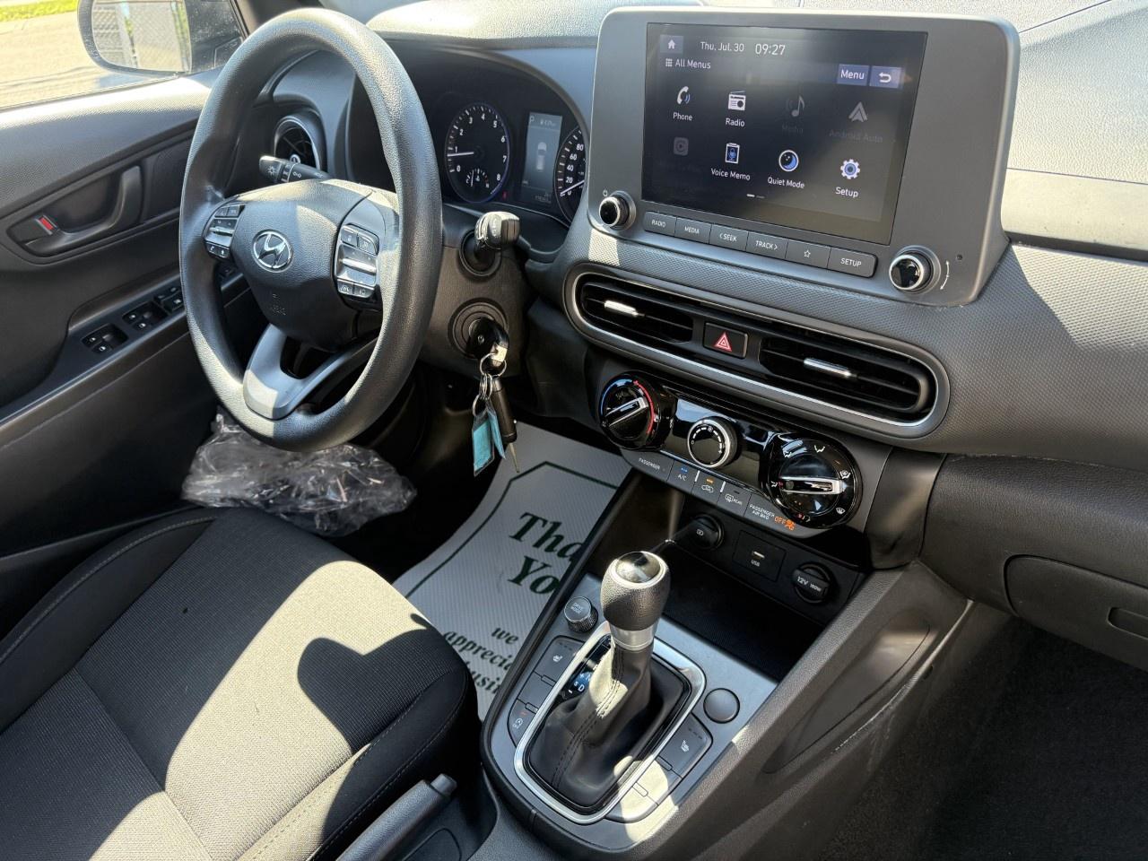 2022 Hyundai KONA 2.0L Essential FWD Photo