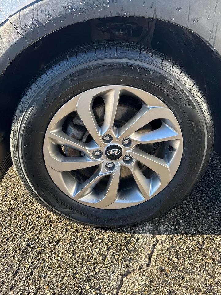 2018 Hyundai Tucson SE Photo
