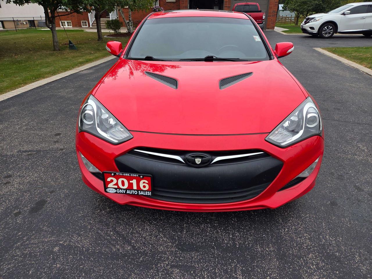 2016 Hyundai Genesis Coupe Premium Photo3