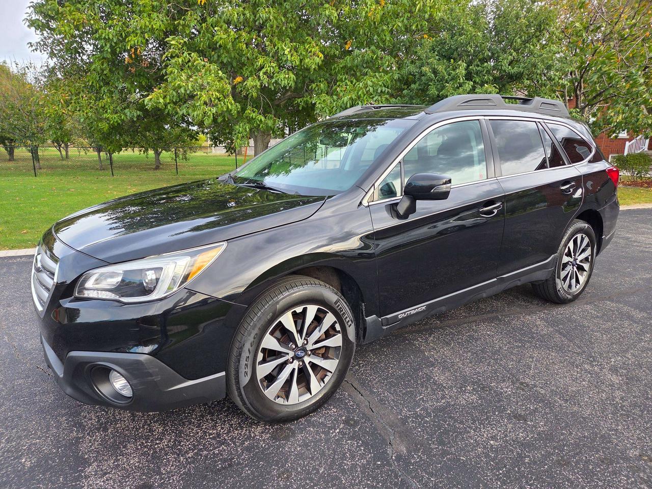 2017 Subaru Outback LIMITED Photo