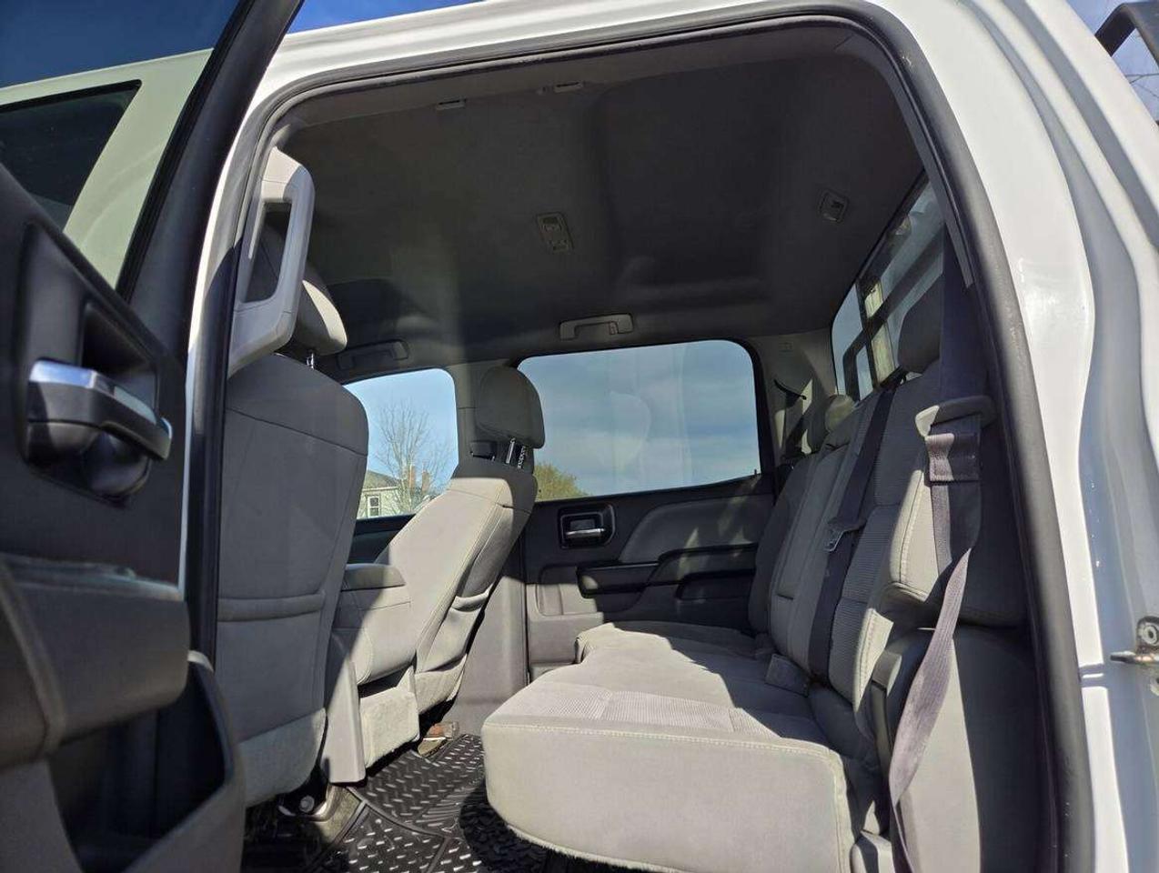 2017 GMC Sierra 1500 4WD Crew Cab 143.5 Photo
