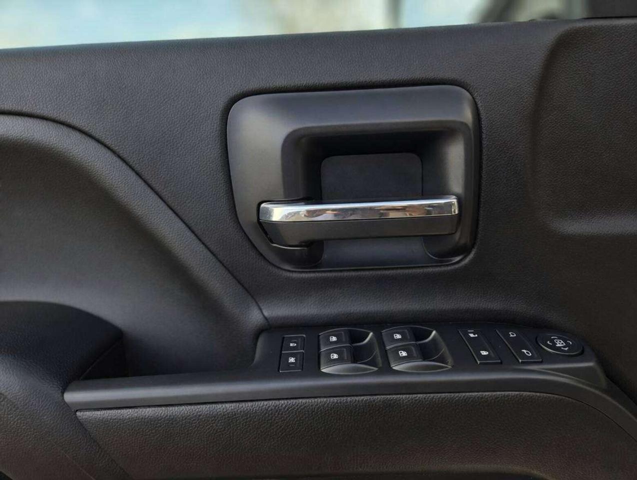 2017 GMC Sierra 1500 4WD Crew Cab 143.5 Photo