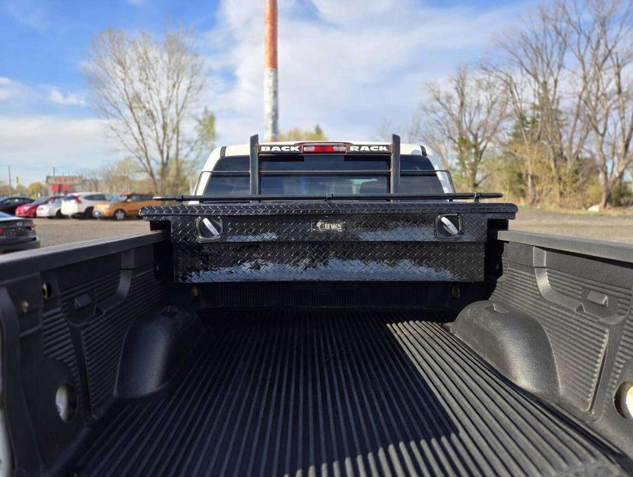 2017 GMC Sierra 1500 4WD Crew Cab 143.5 Photo