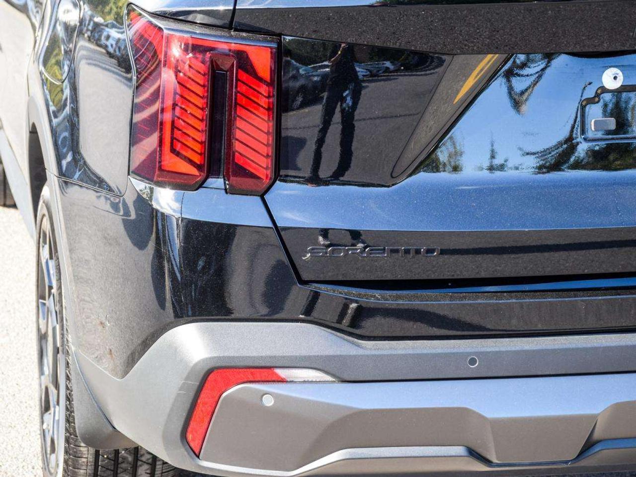 2025 Kia Sorento X-LINE   1owner, No Accidents, LOW KMS Photo