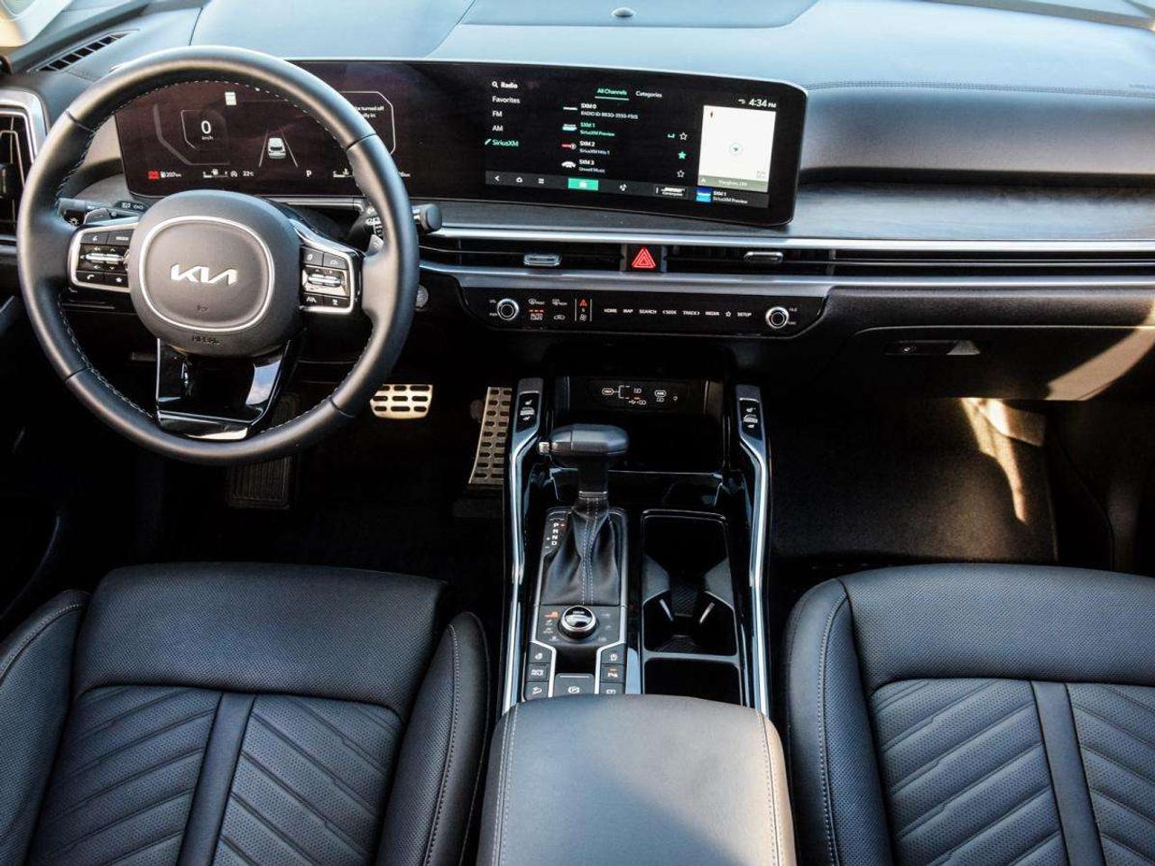 2025 Kia Sorento X-LINE   1owner, No Accidents, LOW KMS Photo