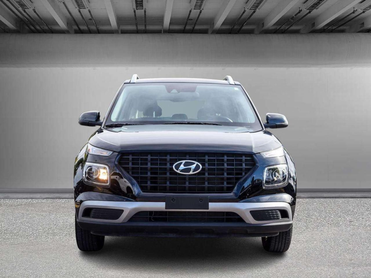 2022 Hyundai Venue PREFERRED   1owner, No Accidents, LOWEST KMS Photo5