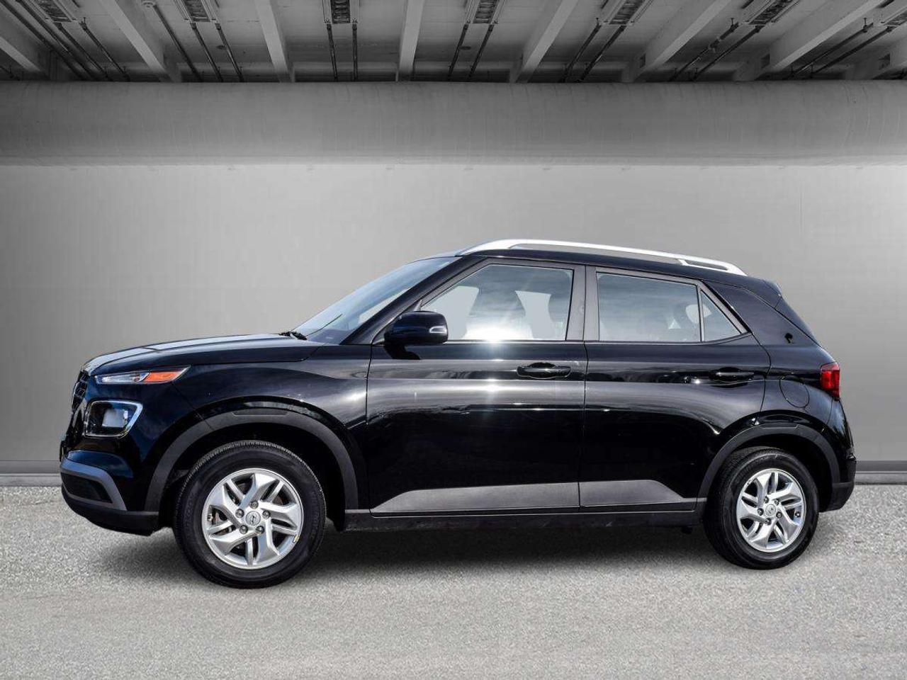 2022 Hyundai Venue PREFERRED   1owner, No Accidents, LOWEST KMS Photo