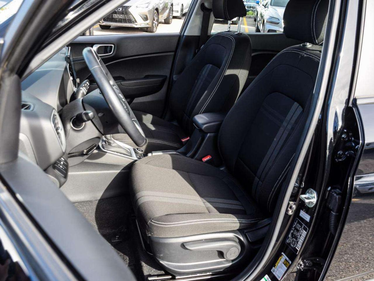 2022 Hyundai Venue PREFERRED   1owner, No Accidents, LOWEST KMS Photo