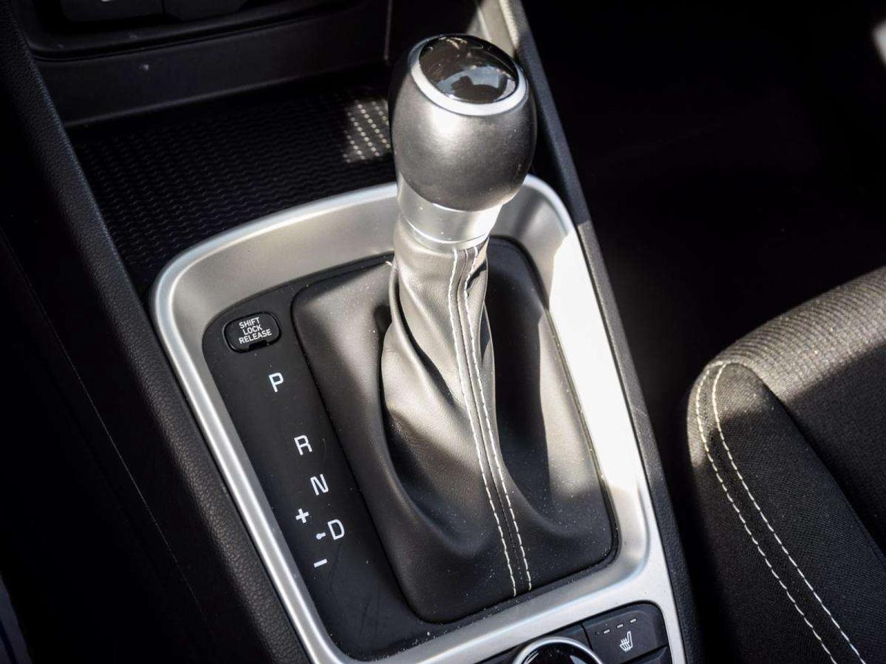 2022 Hyundai Venue PREFERRED   1owner, No Accidents, LOWEST KMS Photo