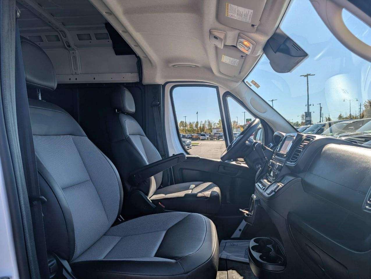 2025 RAM ProMaster 2500 High Roof Photo