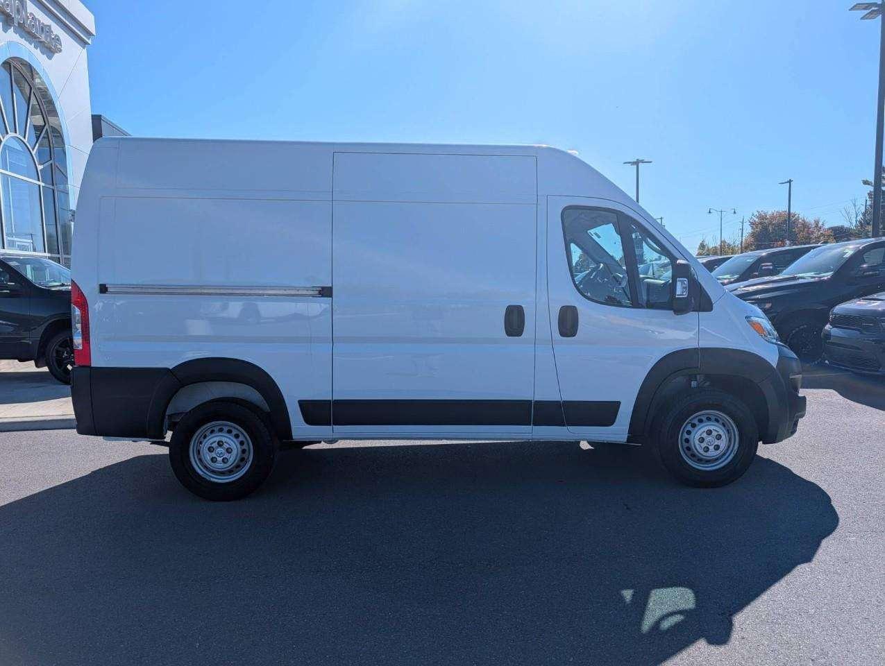 2025 RAM ProMaster 2500 High Roof Photo2