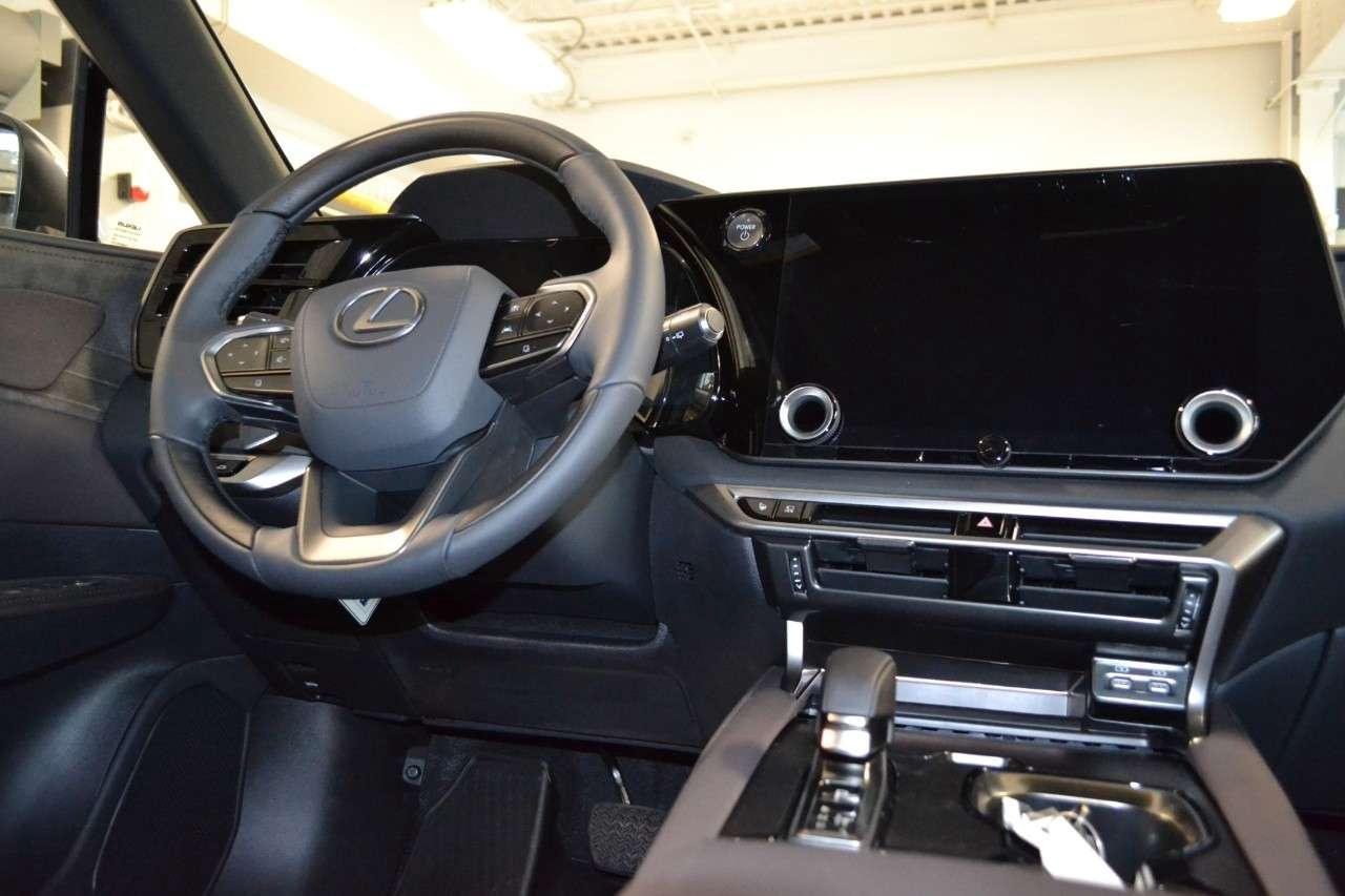 2026 Lexus RX RX 350h AWD Photo