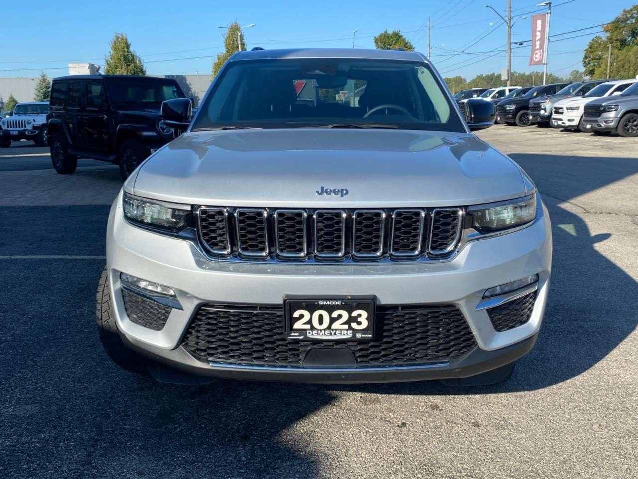 2023 Jeep Grand Cherokee LIMITED 4X4 Photo