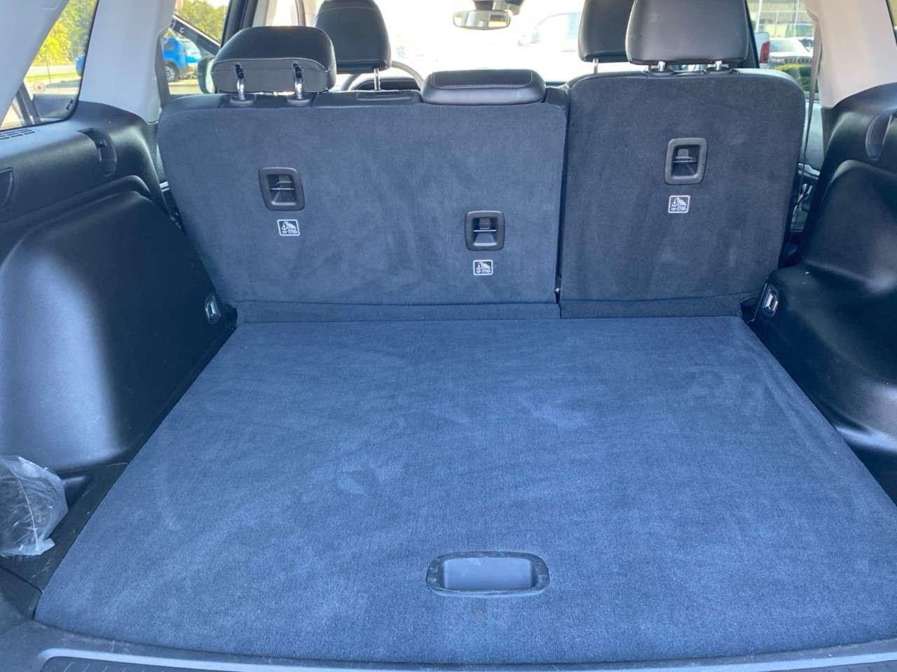 2023 Jeep Grand Cherokee LIMITED 4X4 Photo