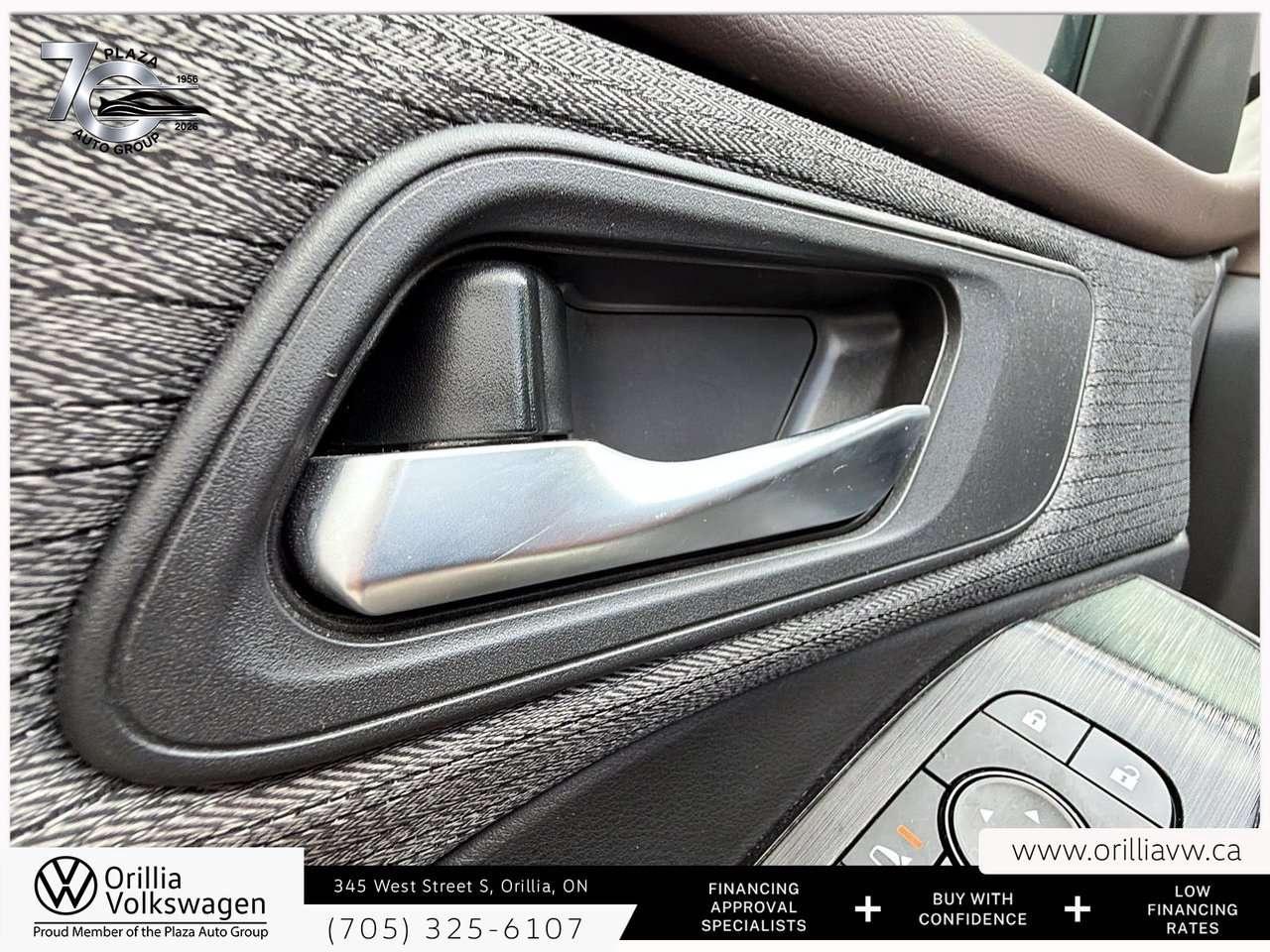 2021 Nissan Rogue SV Panoramic Roof   360 Camera   ProPILOT Assist / Photo
