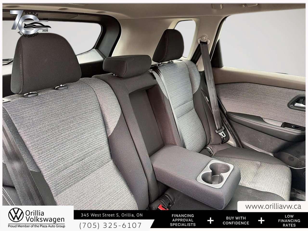 2021 Nissan Rogue SV Panoramic Roof   360 Camera   ProPILOT Assist / Photo
