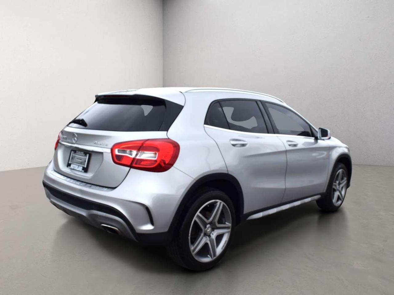 2016 Mercedes-Benz GLA 250 4Matic AMG style Navi Panoramic Sunroof Photo