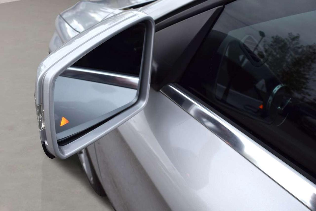 2016 Mercedes-Benz GLA 250 4Matic AMG style Navi Panoramic Sunroof Photo