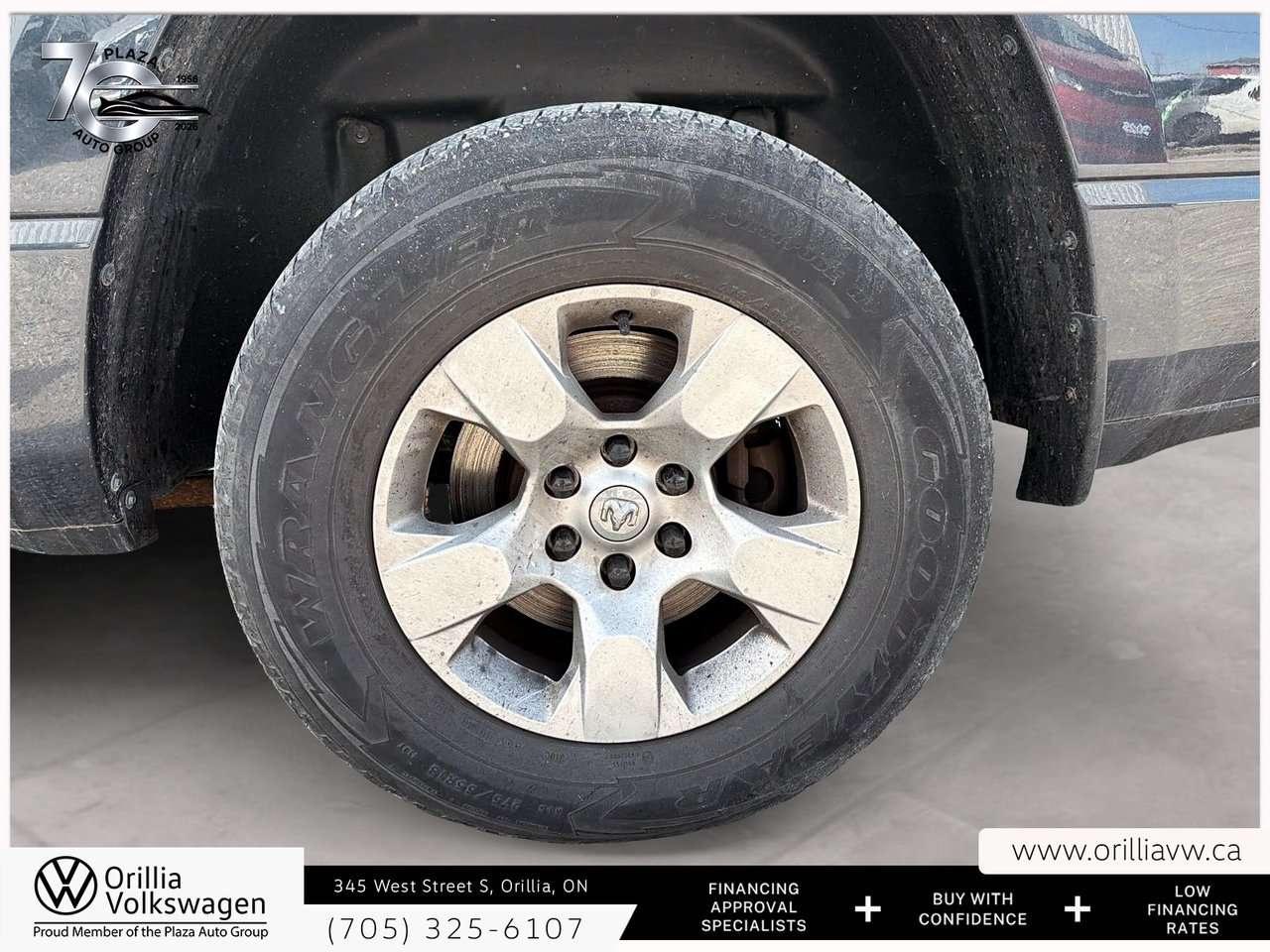 2022 RAM 1500 Big Horn 5.7L HEMI V8   Heated Seats   Safety Group / Photo4