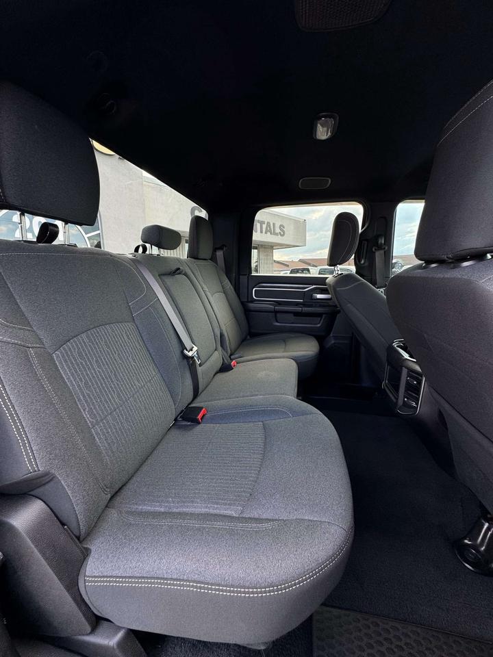 2019 RAM 2500 Big Horn 4x4 Crew Cab 6'4 Box Photo