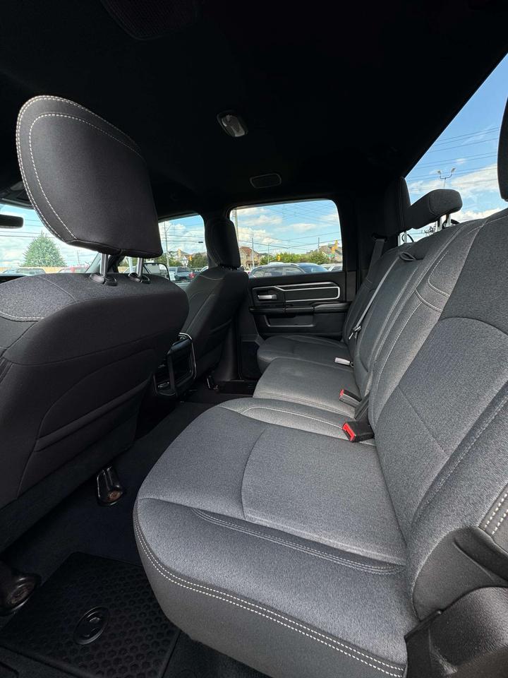 2019 RAM 2500 Big Horn 4x4 Crew Cab 6'4 Box Photo
