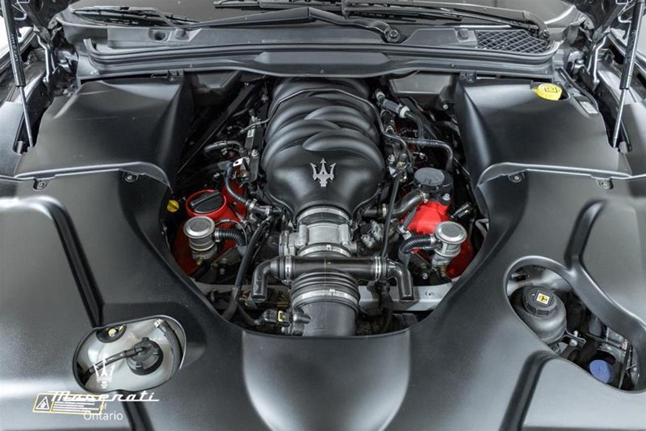 2012 Maserati GranTurismo Base 2dr Convertible Photo