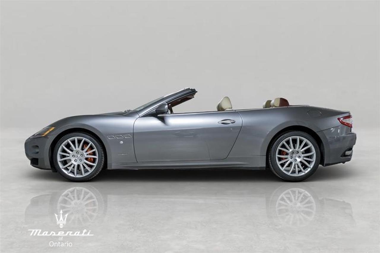 2012 Maserati GranTurismo Base 2dr Convertible Photo