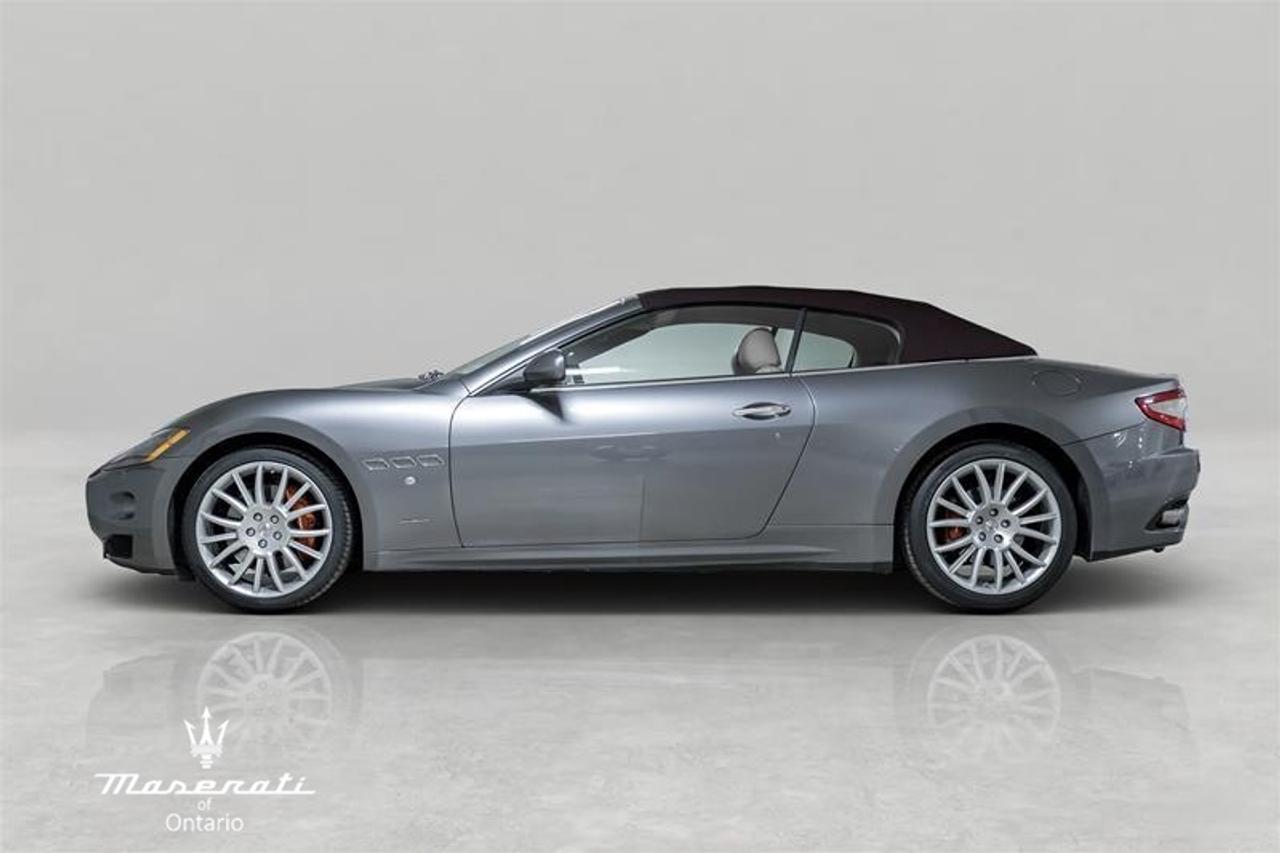 2012 Maserati GranTurismo Base 2dr Convertible Photo