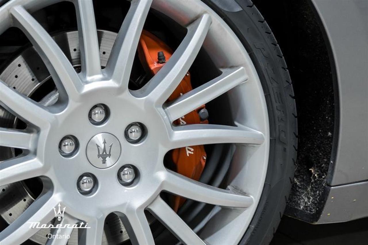 2012 Maserati GranTurismo Base 2dr Convertible Photo