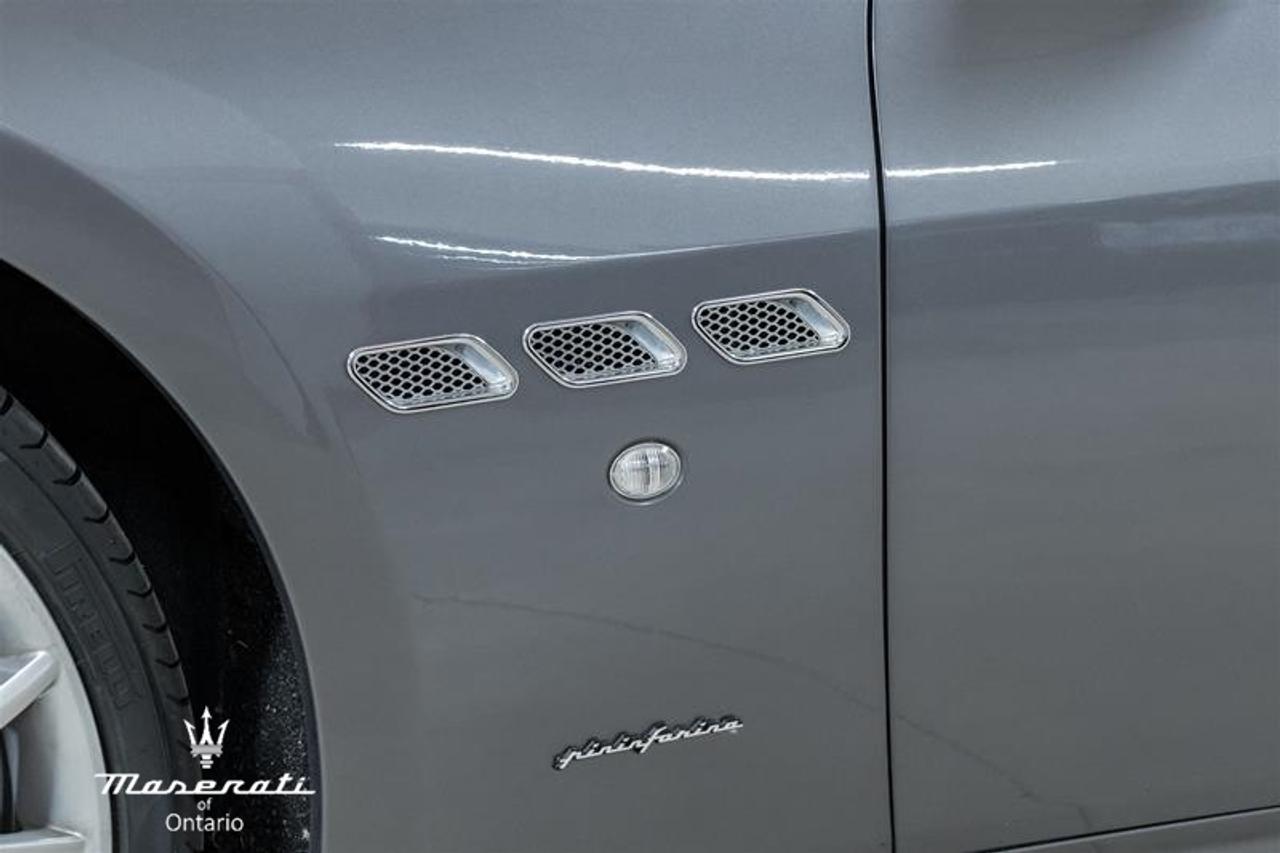 2012 Maserati GranTurismo Base 2dr Convertible Photo