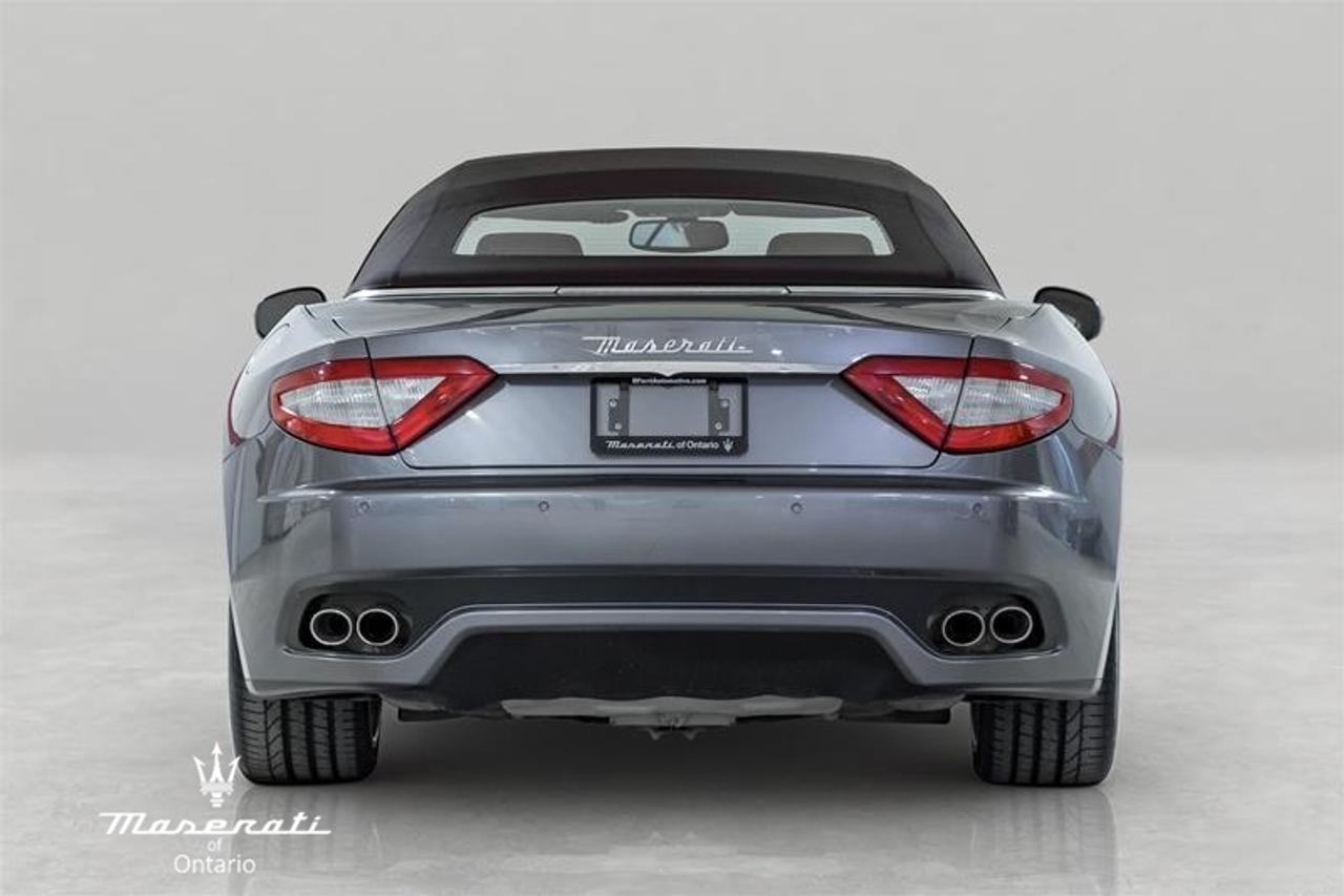 2012 Maserati GranTurismo Base 2dr Convertible Photo