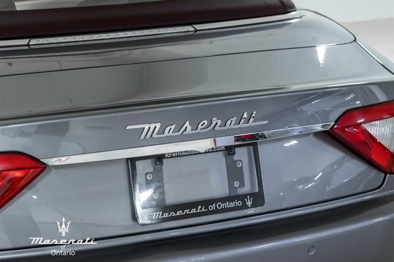 2012 Maserati GranTurismo Base 2dr Convertible Photo