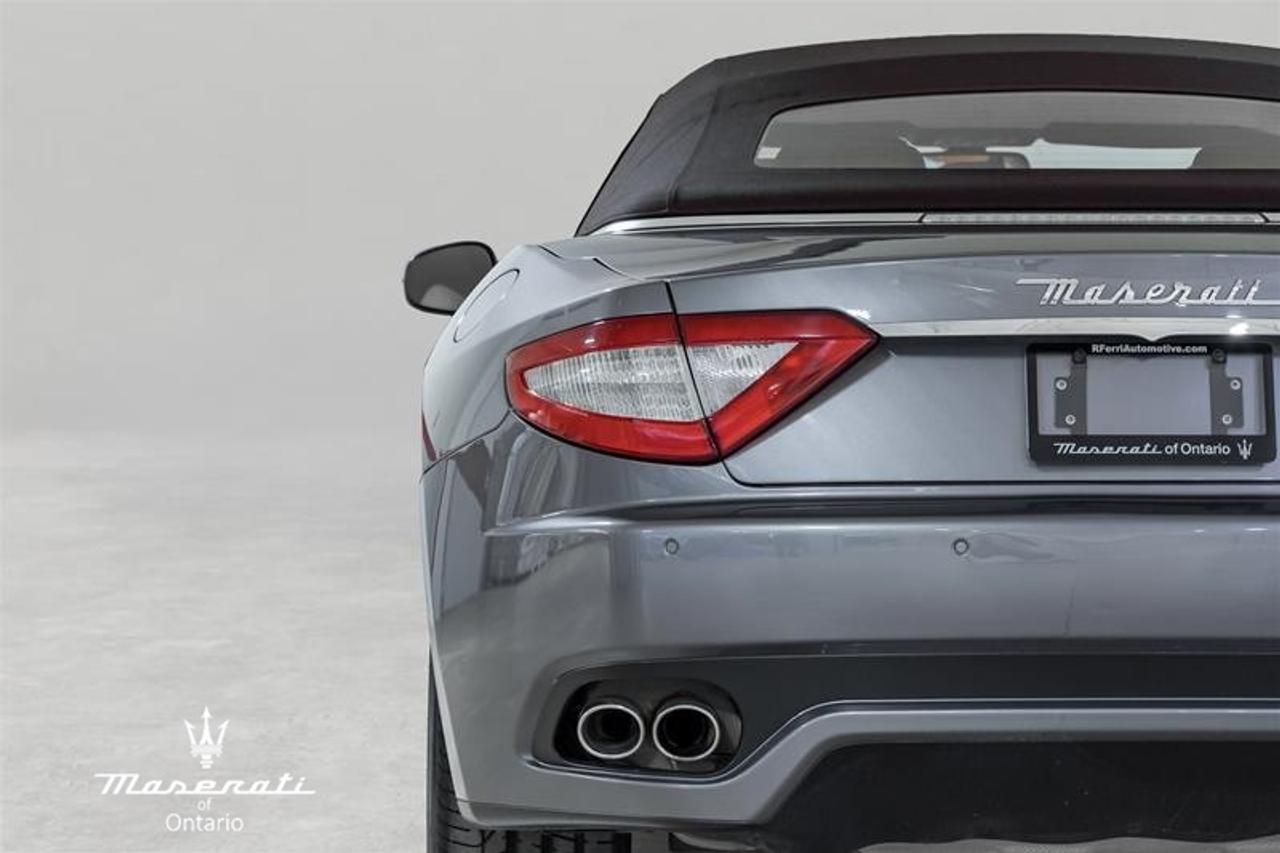 2012 Maserati GranTurismo Base 2dr Convertible Photo