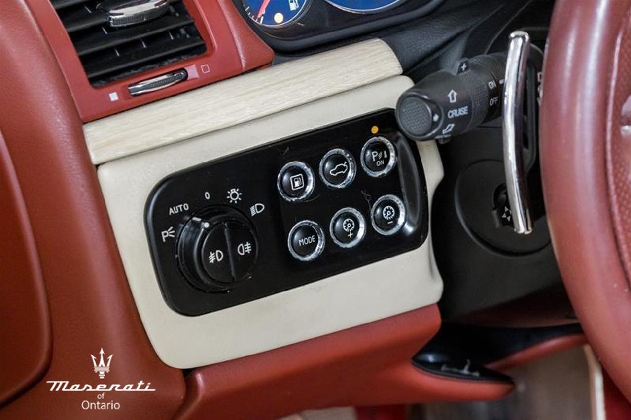 2012 Maserati GranTurismo Base 2dr Convertible Photo