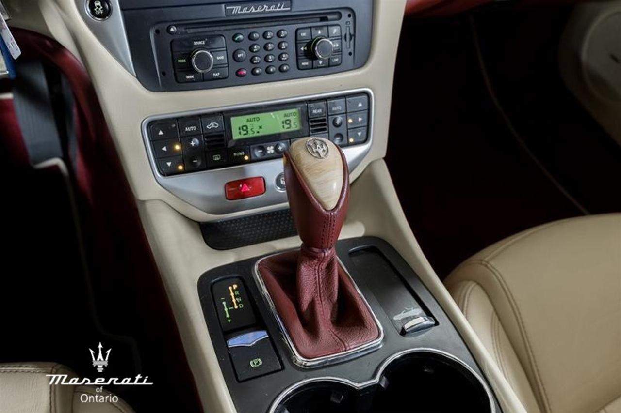 2012 Maserati GranTurismo Base 2dr Convertible Photo