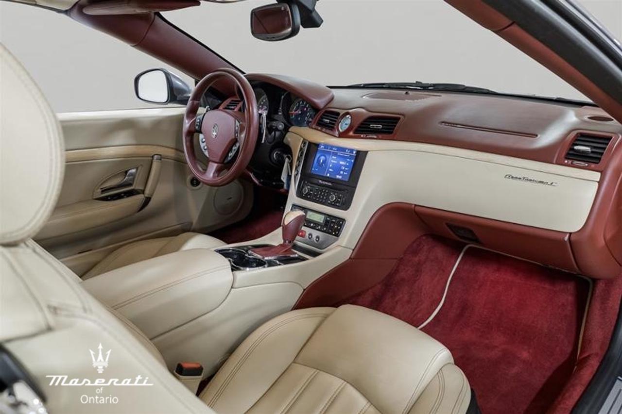 2012 Maserati GranTurismo Base 2dr Convertible Photo