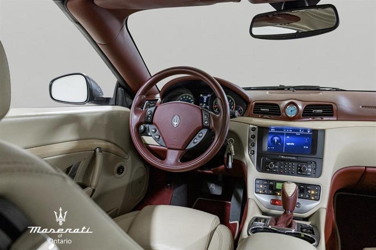 2012 Maserati GranTurismo Base 2dr Convertible Photo