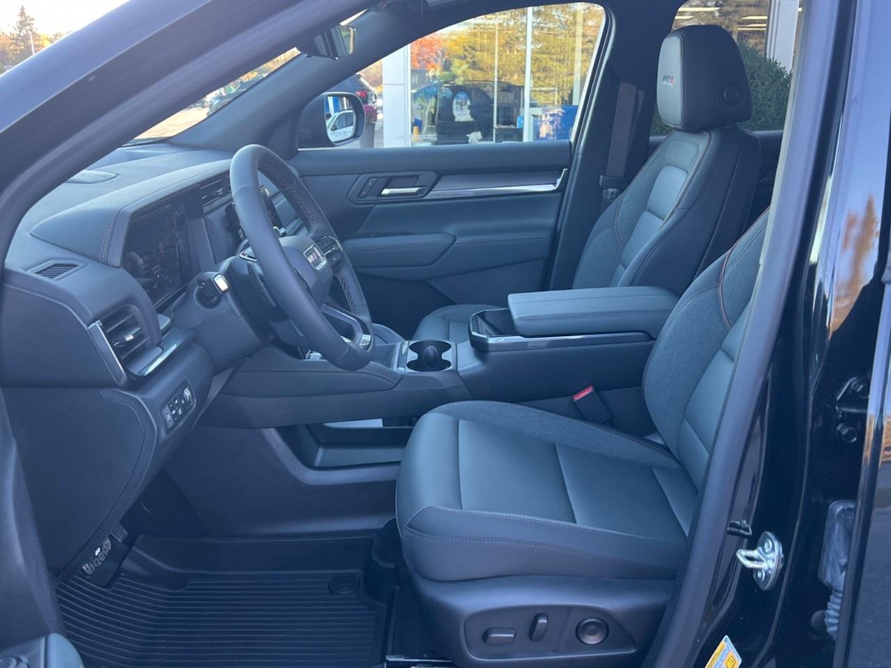 2027 GMC Terrain AWD AT4 Photo