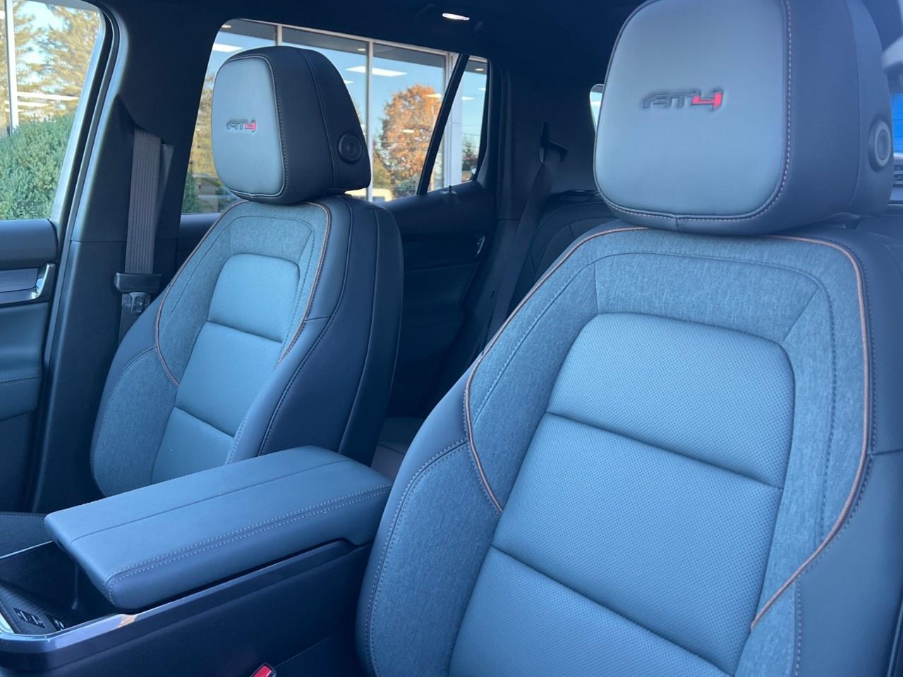 2027 GMC Terrain AWD AT4 Photo