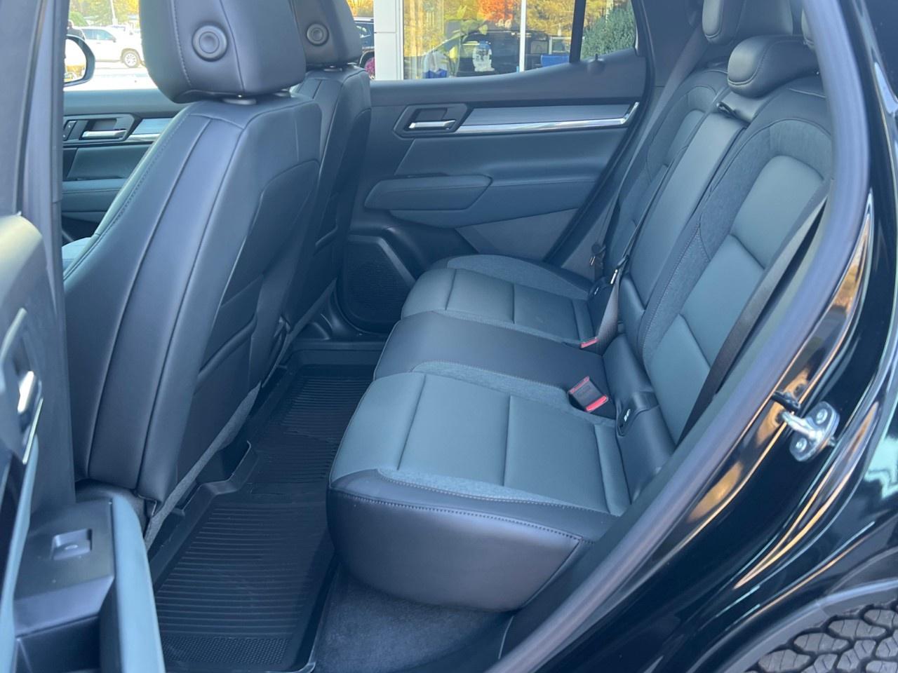 2027 GMC Terrain AWD AT4 Photo