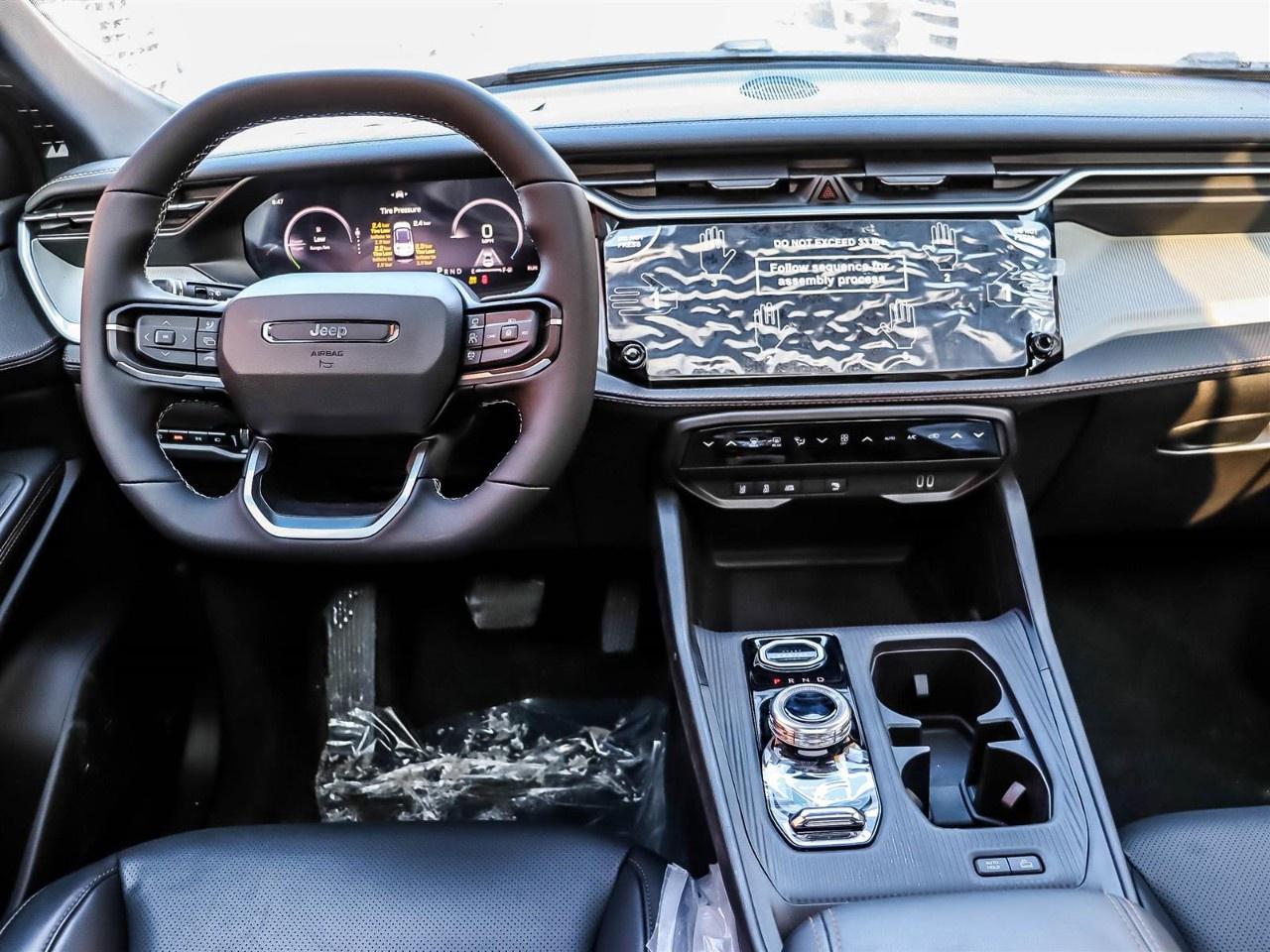 2026 Jeep Cherokee Limited 4X4 Photo