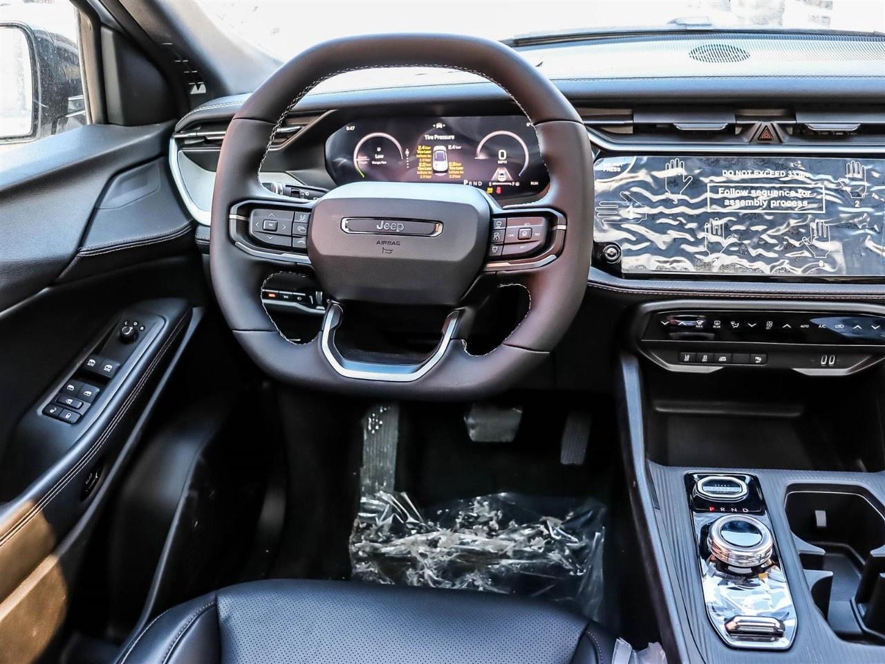 2026 Jeep Cherokee Limited 4X4 Photo
