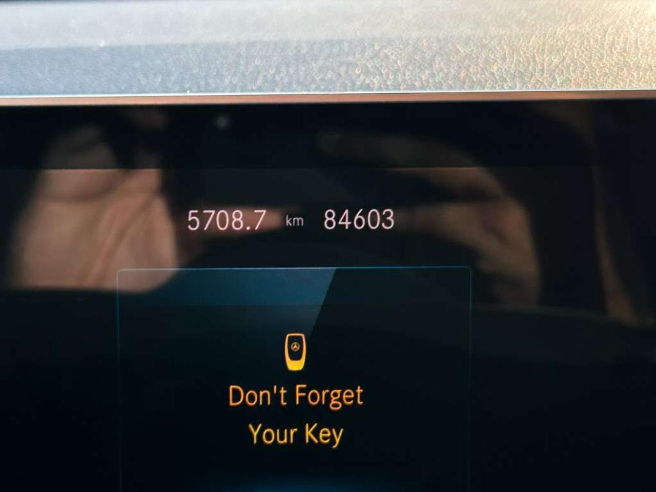 2021 Mercedes-Benz GLB 250 4MATIC   Sunroof   Apple Carplay   Alloys Photo