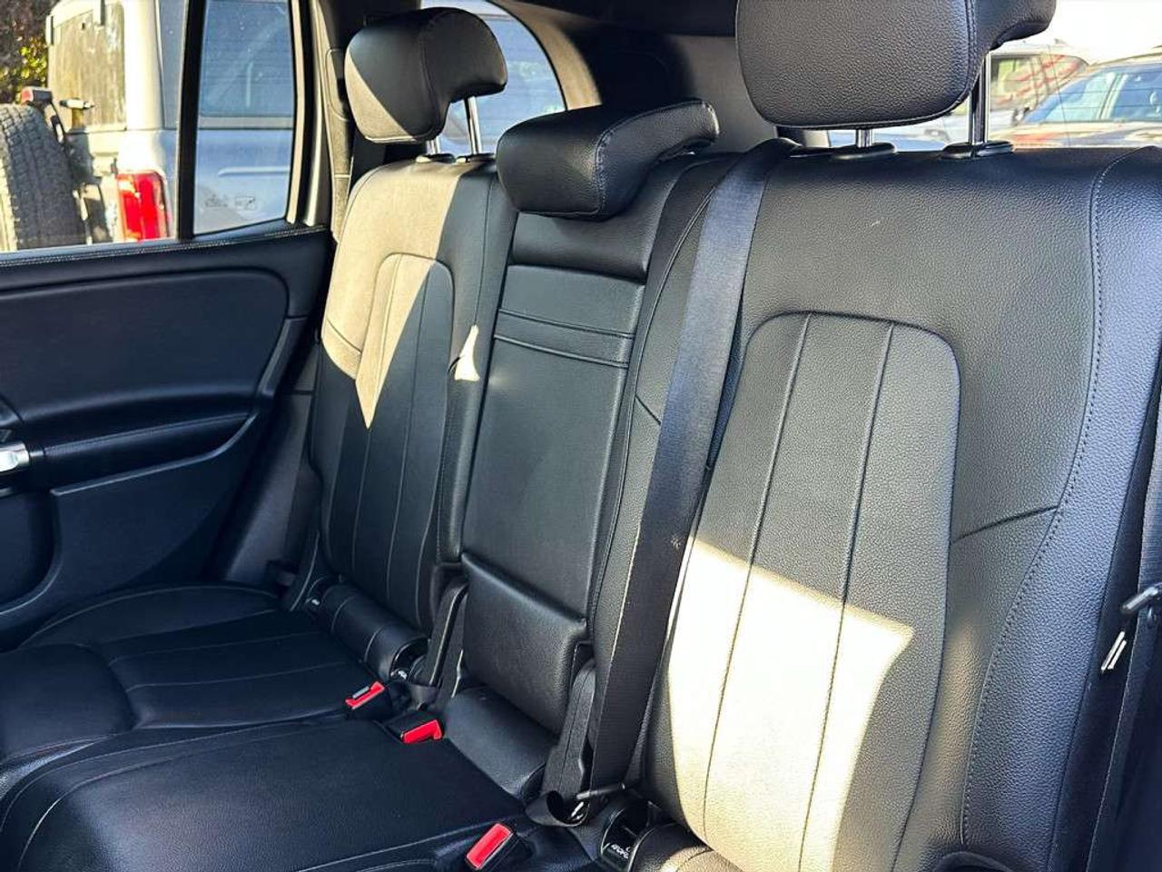 2021 Mercedes-Benz GLB 250 4MATIC   Sunroof   Apple Carplay   Alloys Photo