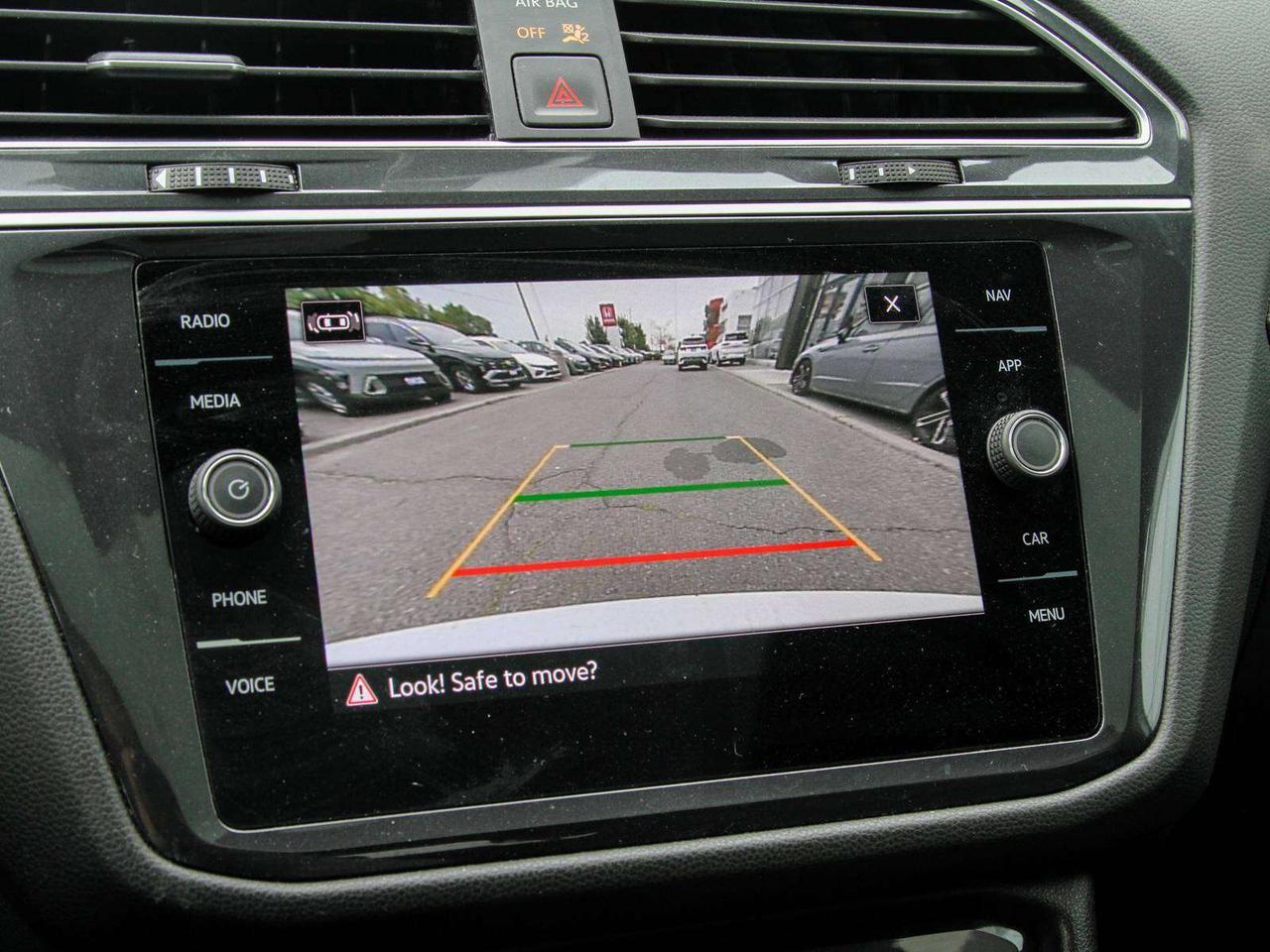 2024 Volkswagen Tiguan Highline R-Line 2.0T 8sp at w/Tip 4M Photo