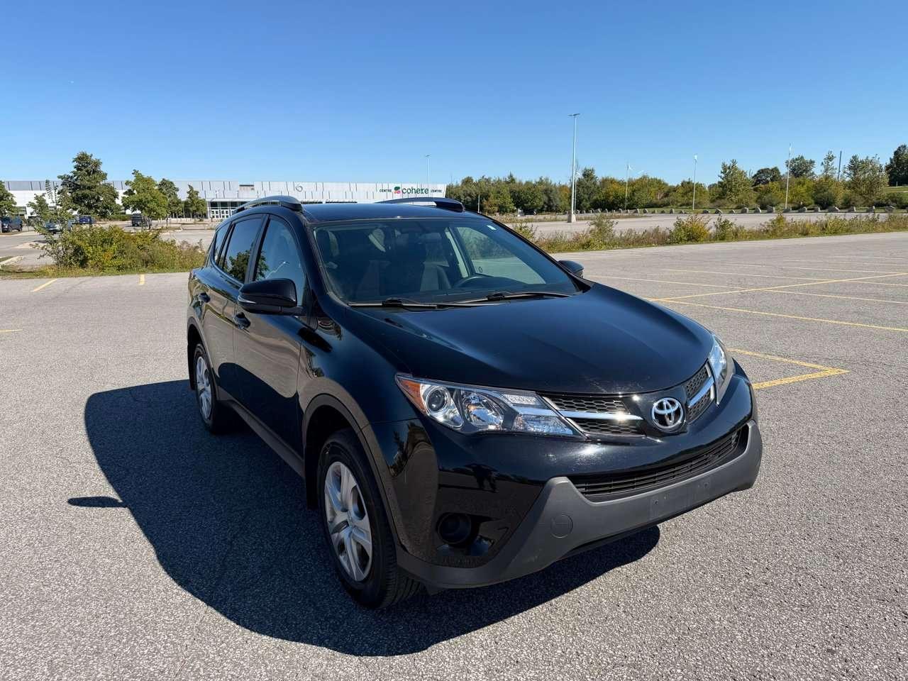 2014 Toyota RAV4 LE Photo